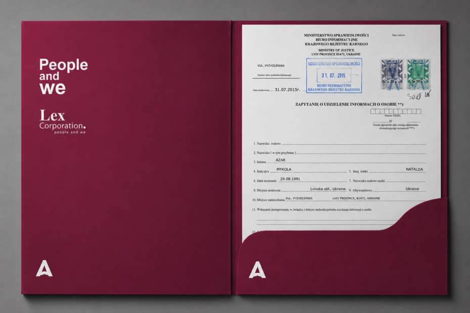 Need your Polish Police Clearance Certificate validated for Spain, Canada, the USA, UK, or Australia? We handle the physical court copies, Ministry of Foreign Affairs Apostille, and certified sworn translations entirely remotely.